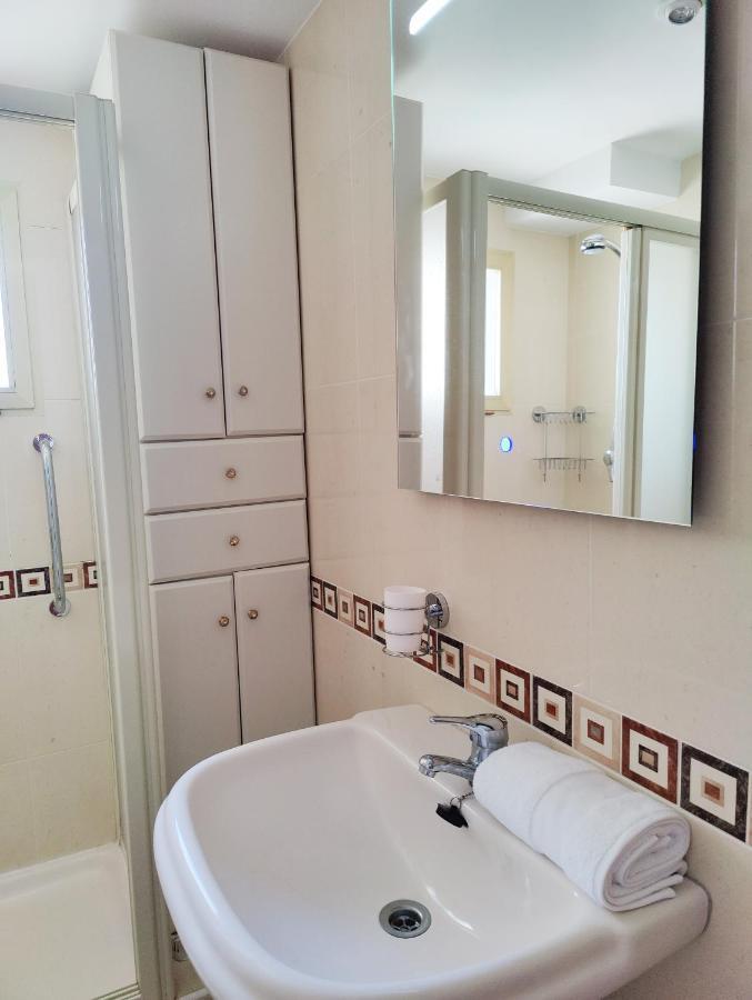 Gerona Sea View Apartments Benidorm Luaran gambar