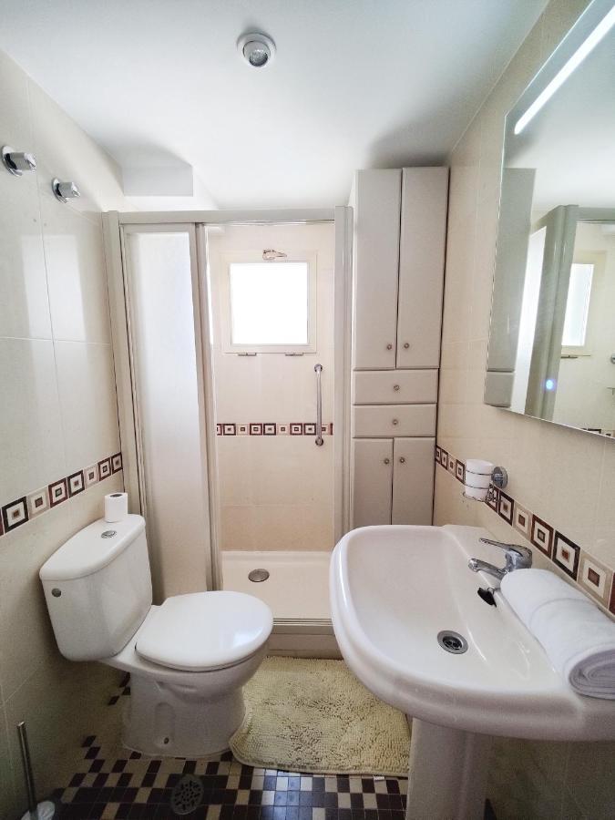 Gerona Sea View Apartments Benidorm Luaran gambar